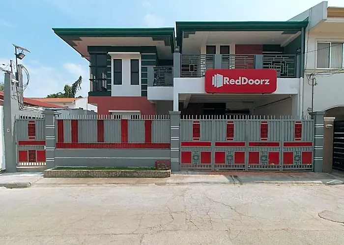 Hotel Reddoorz @ Alquiza Residences Paranaque *