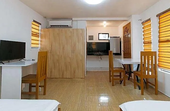 Hotel Reddoorz @ Alquiza Residences Paranaque