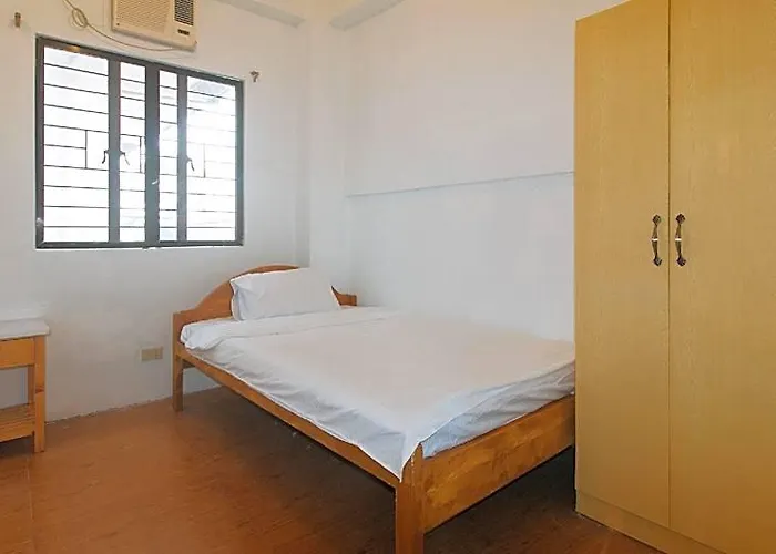 Hotel Reddoorz @ Alquiza Residences Paranaque