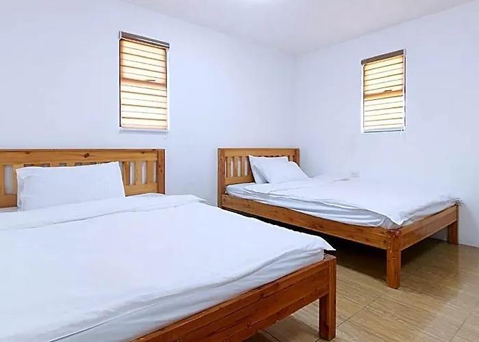 Hotel Reddoorz @ Alquiza Residences Paranaque *