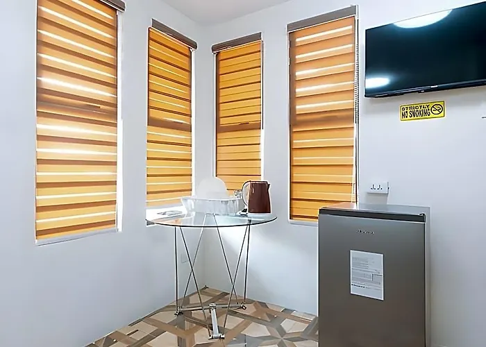 Reddoorz @ Alquiza Residences Paranaque * Manila