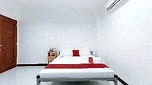 Hotel Reddoorz @ Alquiza Residences Paranaque