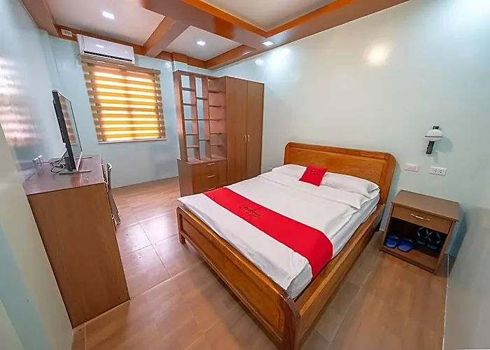 Reddoorz @ Alquiza Residences Paranaque * Manila