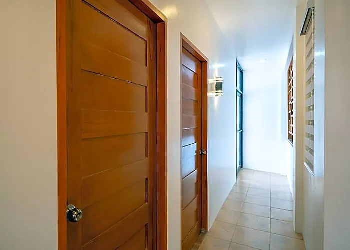 Hotel Reddoorz @ Alquiza Residences Paranaque