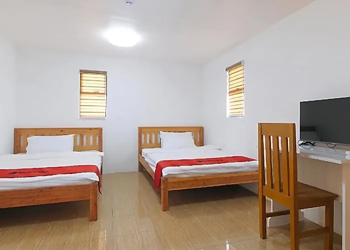 Hotel Reddoorz @ Alquiza Residences Paranaque
