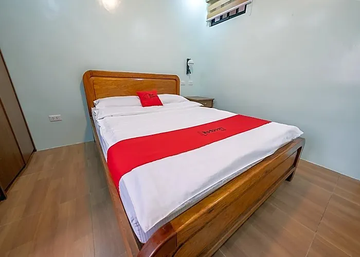Reddoorz @ Alquiza Residences Paranaque