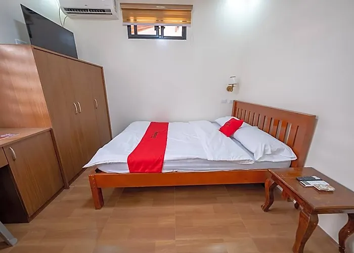 Hotel Reddoorz @ Alquiza Residences Paranaque