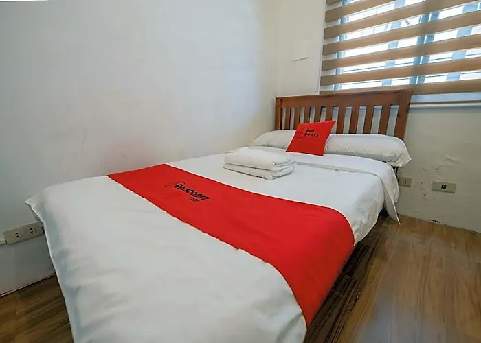 Reddoorz @ Alquiza Residences Paranaque * Manila