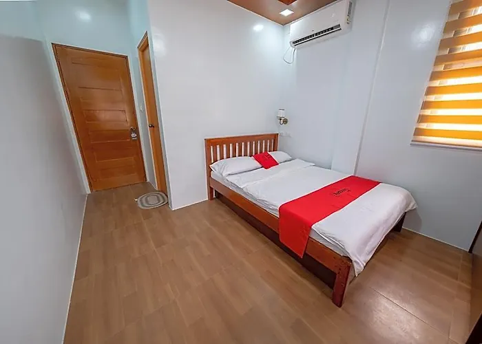 Reddoorz @ Alquiza Residences Paranaque * Manila