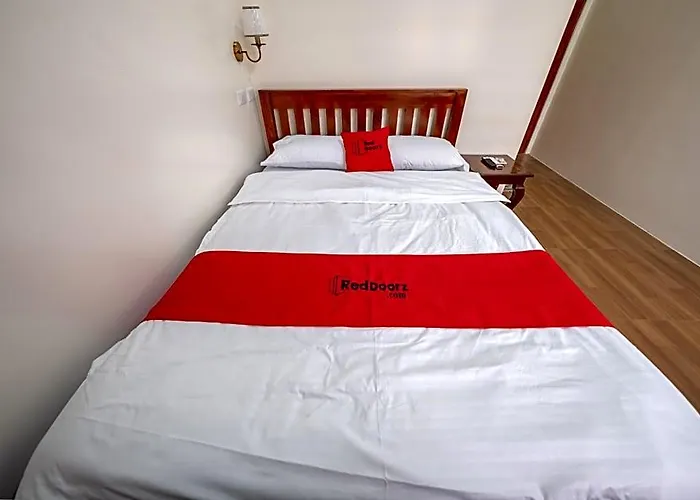Hotel Reddoorz @ Alquiza Residences Paranaque *