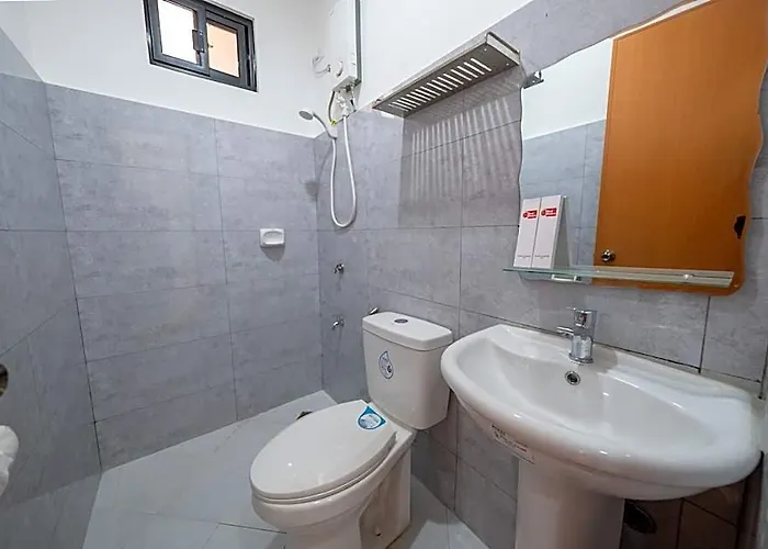 Hotel Reddoorz @ Alquiza Residences Paranaque